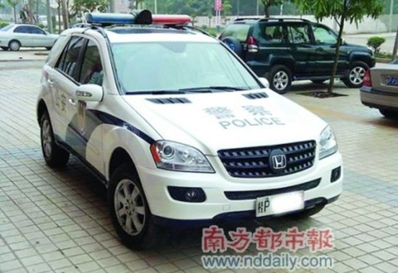 ml350_cop_car.jpg